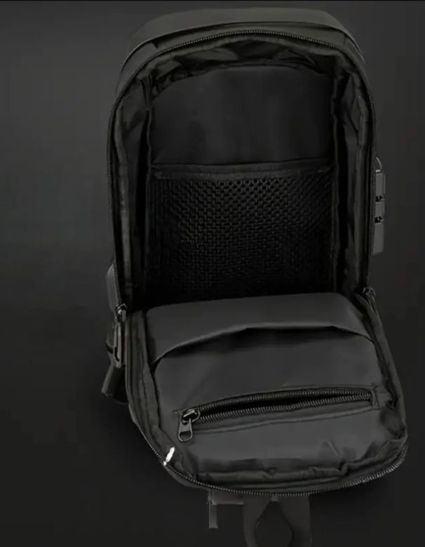 Seguridad y comodidad en un solo lugar: mochila impermeable con sistema antirrobo